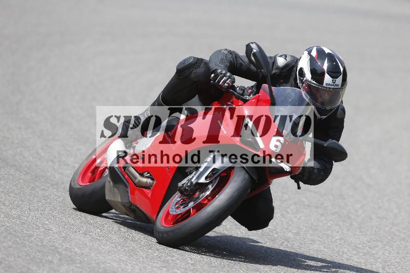 /27 12.06.2025 Ducati Schweiz Trackday Warmup  ADR/blau-bleu/6
